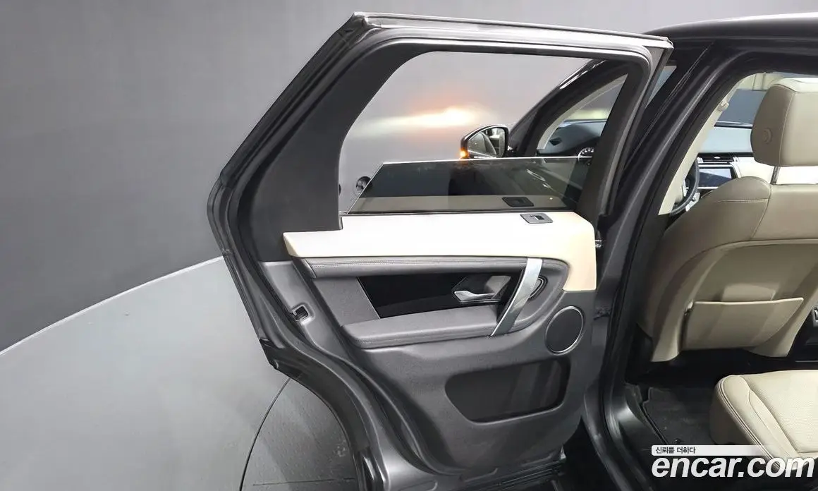 Land Rover Discovery Sport 2020 2.0 автомат (гидро), фото 14