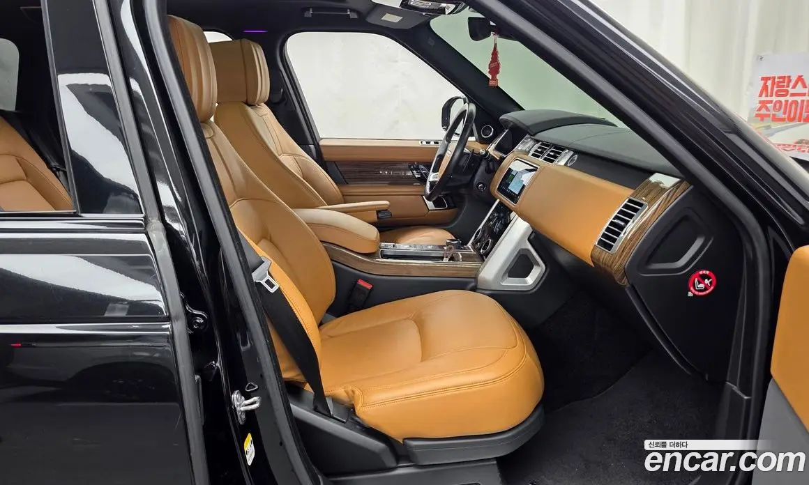 Land Rover Range Rover 2018 4.4 автомат (гидро), фото 17