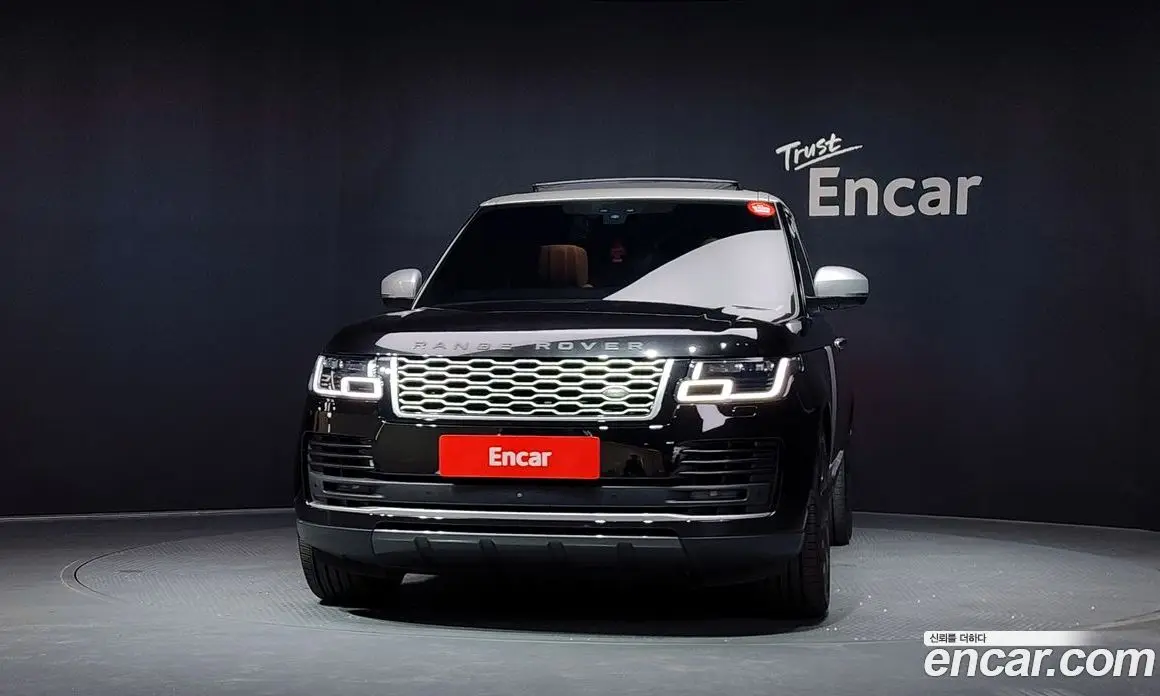 Land Rover Range Rover 2018 4.4 автомат (гидро), фото 3