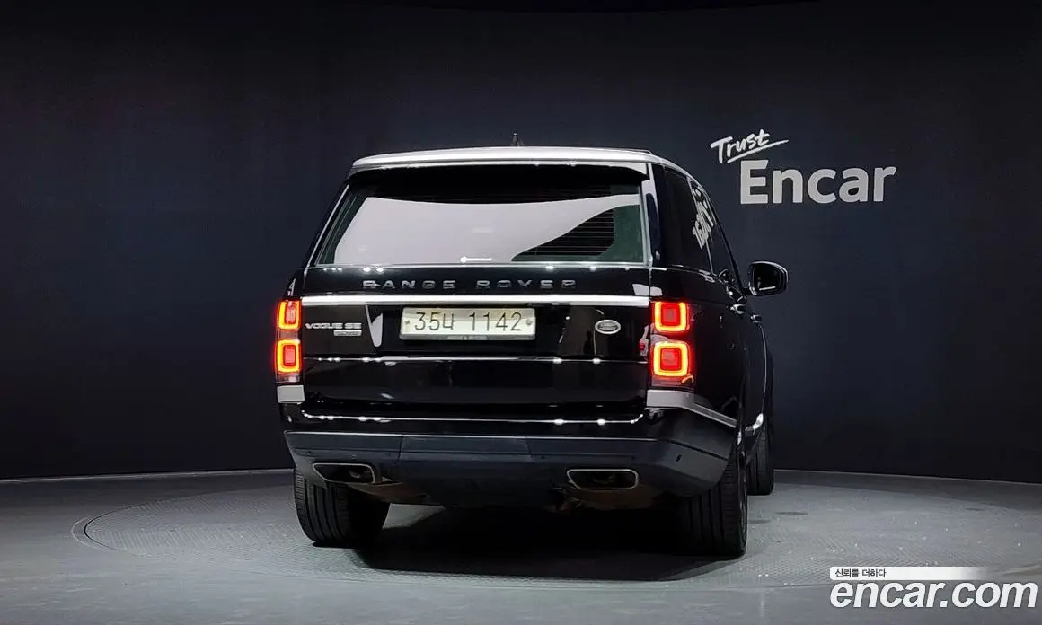 Land Rover Range Rover 2018 4.4 автомат (гидро), фото 4