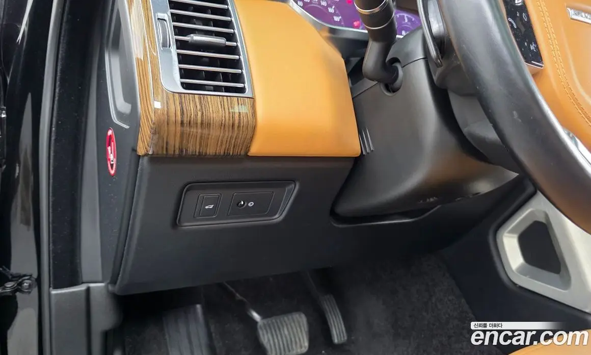 Land Rover Range Rover 2018 4.4 автомат (гидро), фото 31