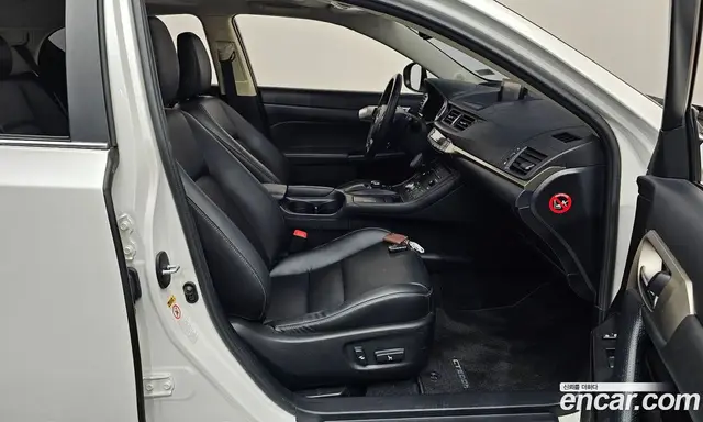 Lexus CT200h 2015 1.8 автомат (гидро), миниатюра 11