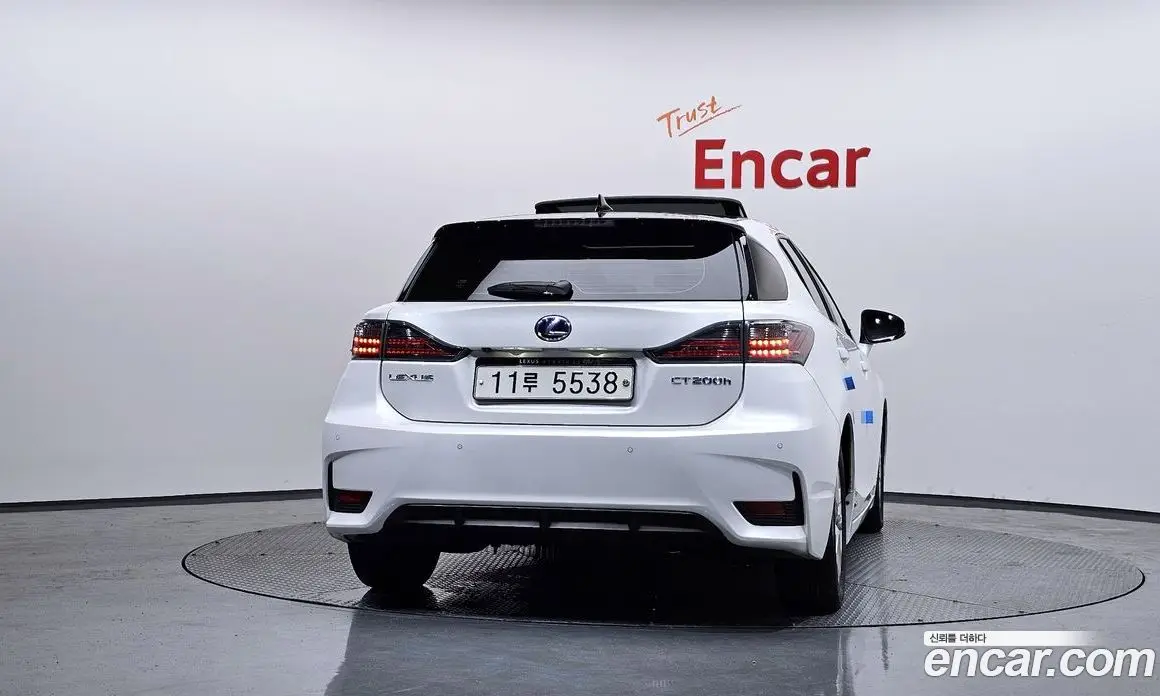 Lexus CT200h 2015 1.8 автомат (гидро), фото 4