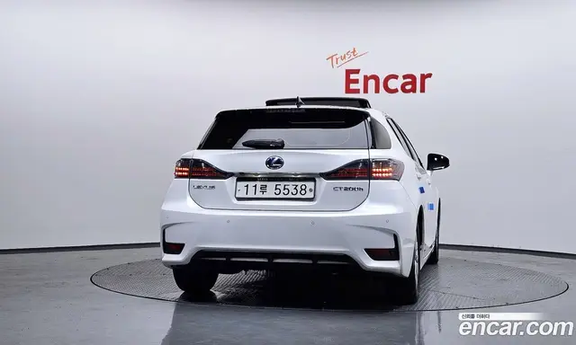 Lexus CT200h 2015 1.8 автомат (гидро), миниатюра 4