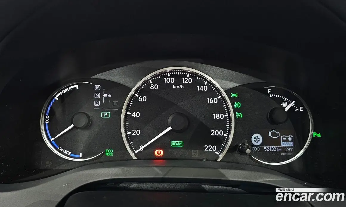 Lexus CT200h 2015 1.8 автомат (гидро), фото 8