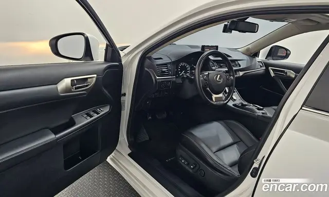 Lexus CT200h 2015 1.8 автомат (гидро), миниатюра 10