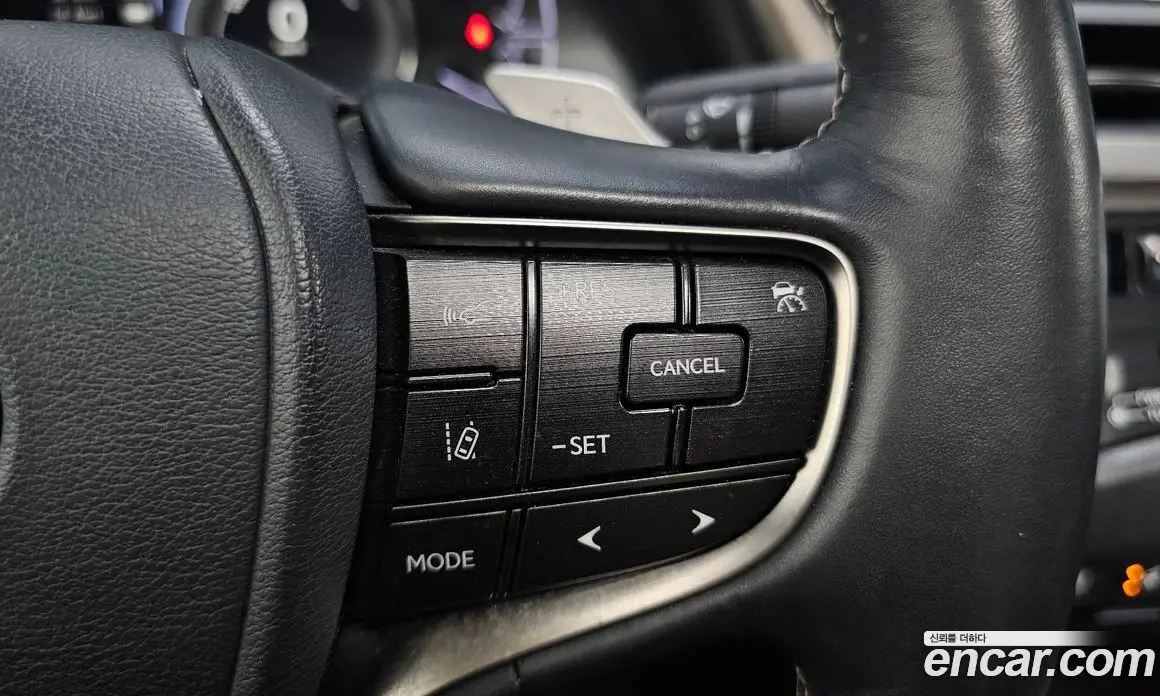 Lexus ES 2018 2.5 автомат (гидро), фото 30