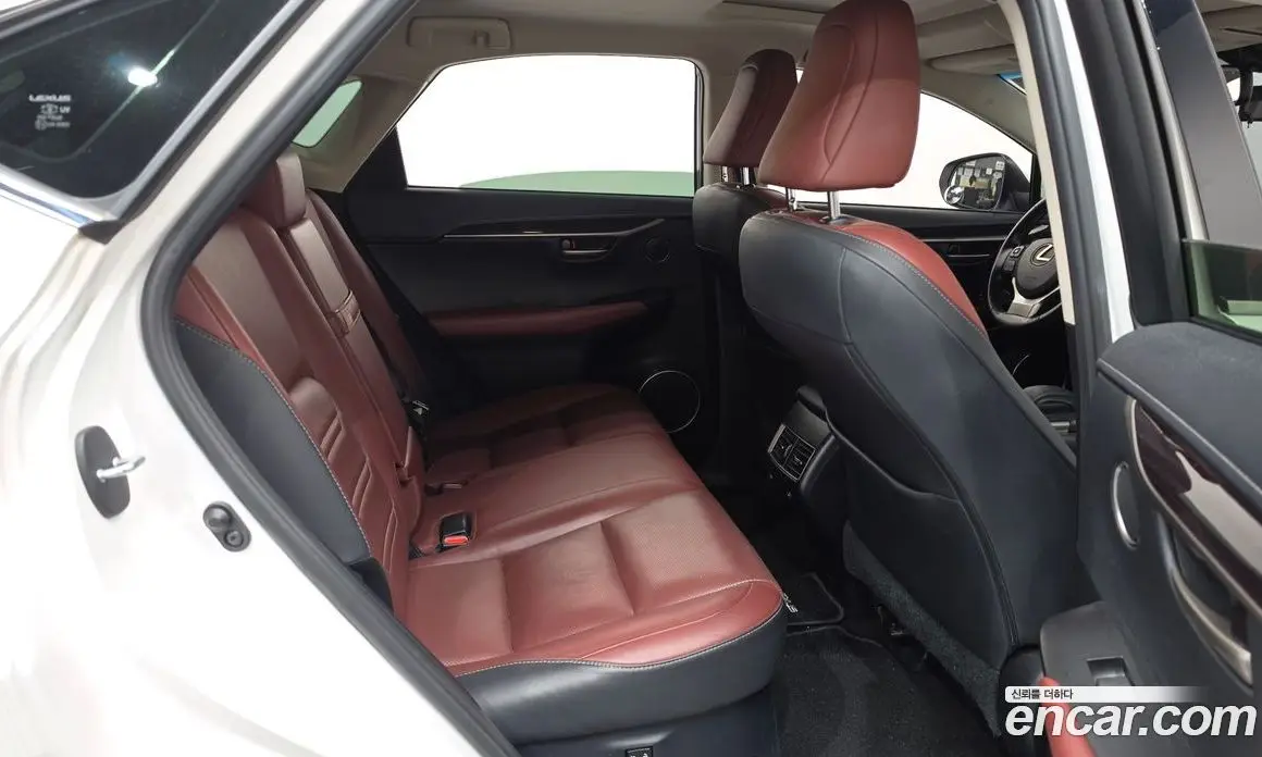Lexus NX 2016 2.5 автомат (гидро), фото 12