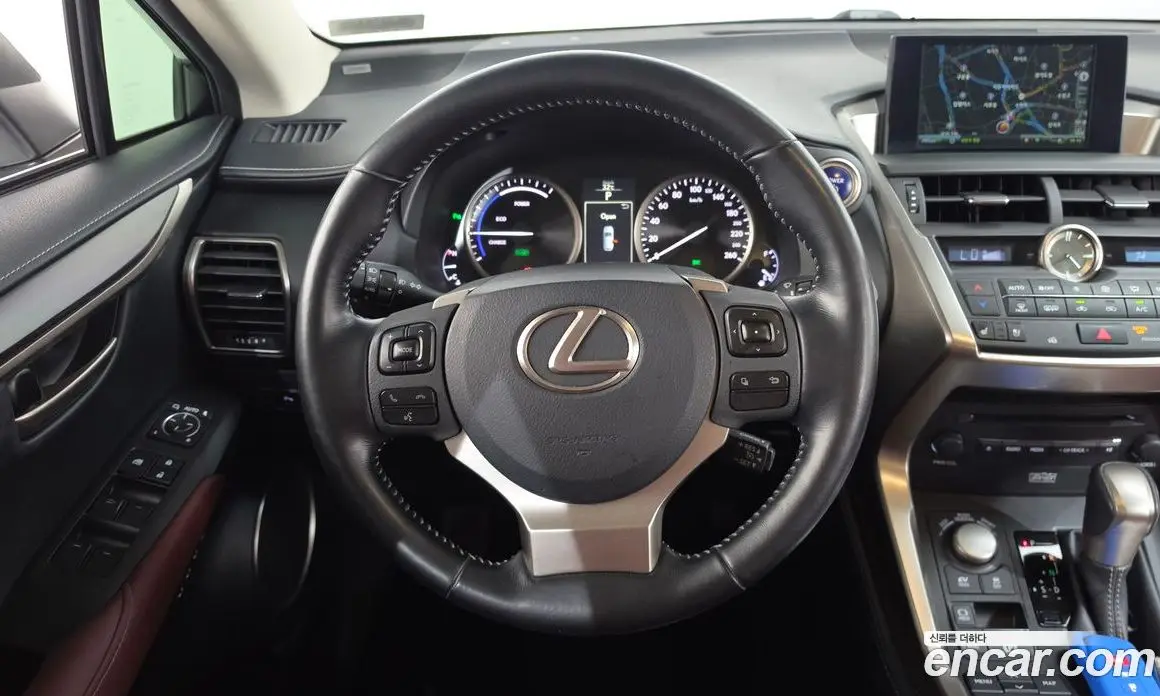 Lexus NX 2016 2.5 автомат (гидро), фото 13
