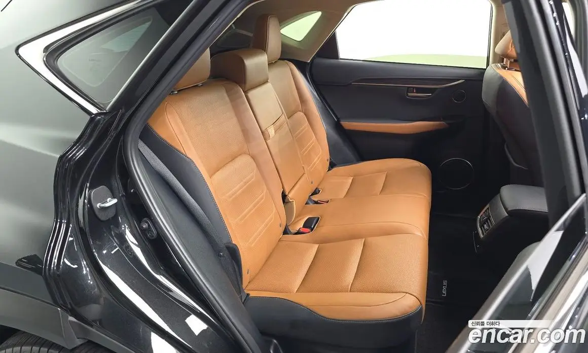 Lexus NX 2021 2.5 автомат (гидро), фото 18
