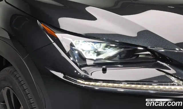 Lexus NX 2021 2.5 автомат (гидро), миниатюра 8