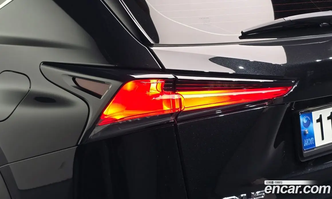 Lexus NX 2021 2.5 автомат (гидро), фото 9