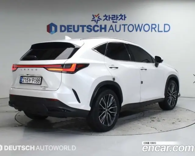 Lexus NX 2024 2.5 автомат (гидро), миниатюра 2