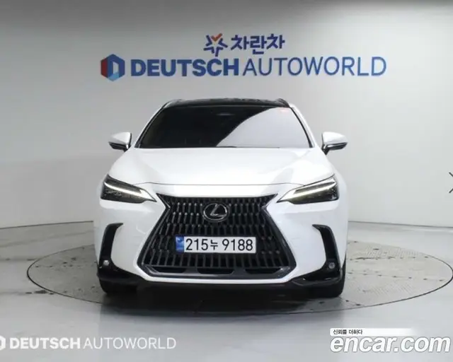 Lexus NX 2024 2.5 автомат (гидро), миниатюра 3