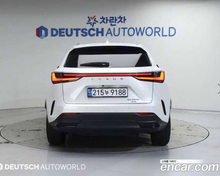 Lexus NX 2024 2.5 автомат (гидро), фото 4