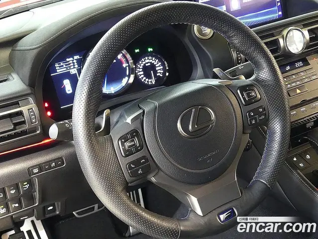 Lexus RC 2021 5.0 автомат (гидро), миниатюра 11