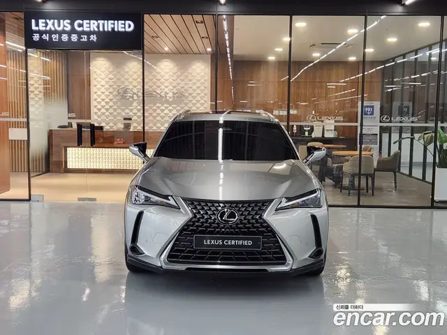 Lexus UX 2024 2.0 автомат (вариатор), миниатюра 4