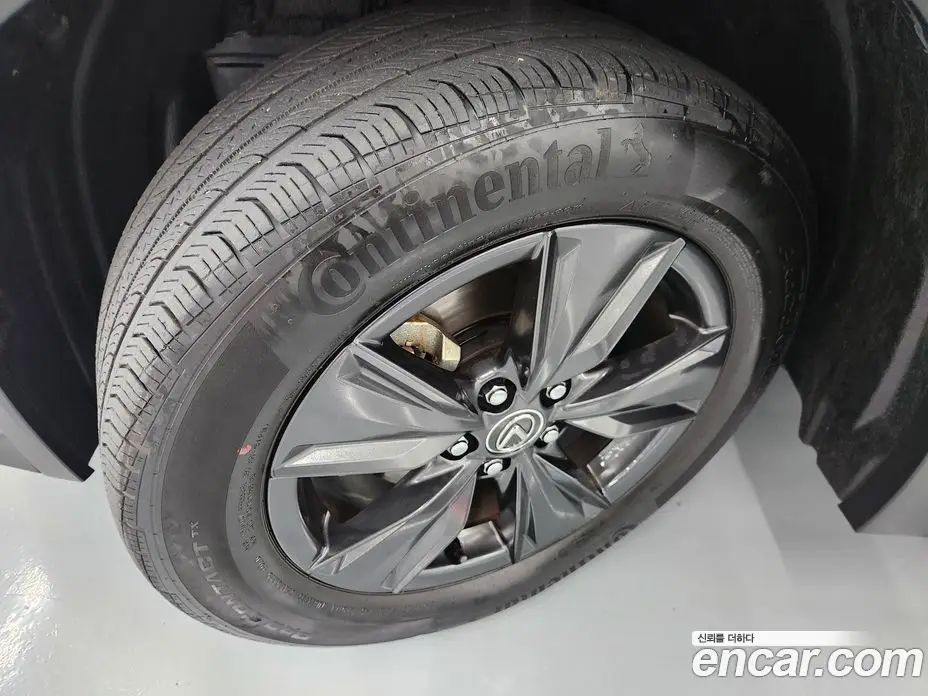 Lexus UX 2024 2.0 автомат (вариатор), фото 5