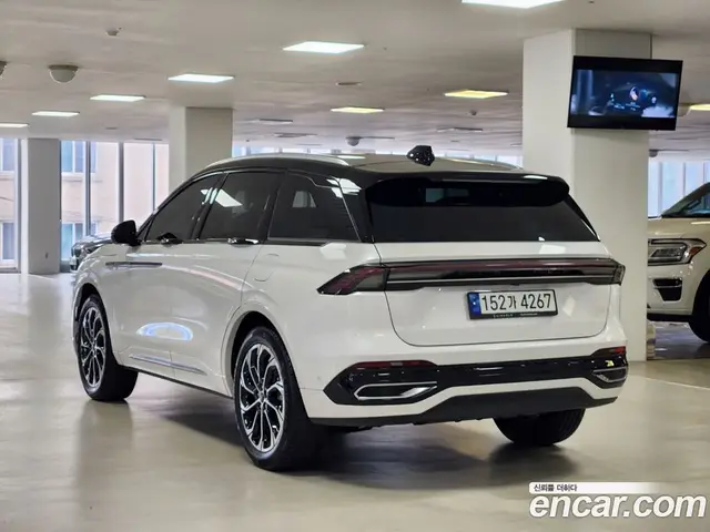 Lincoln Nautilus 2023 2.0 автомат (гидро), миниатюра 2