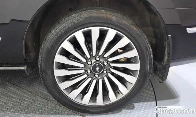 Lincoln Navigator 2021 3.5 автомат (гидро), миниатюра 6
