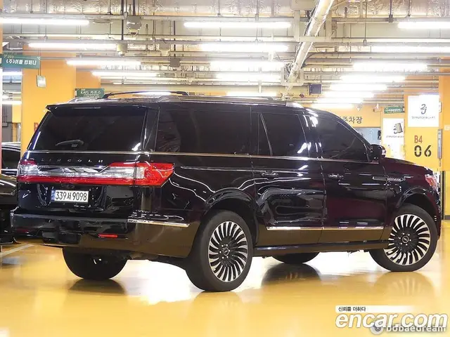 Lincoln Navigator 2021 3.5 автомат (гидро), миниатюра 2