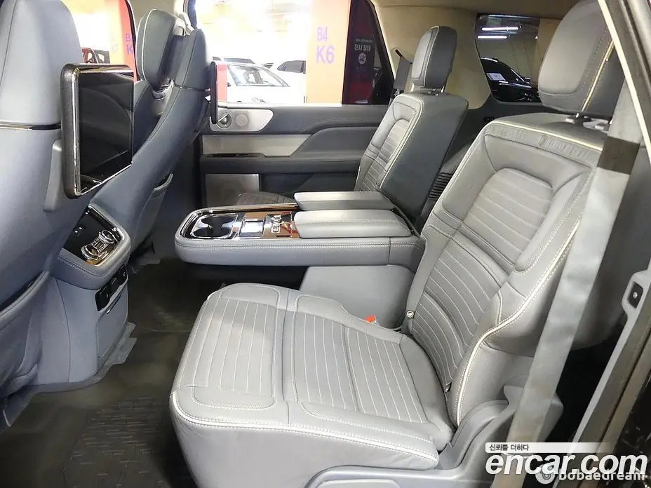 Lincoln Navigator 2021 3.5 автомат (гидро), фото 7
