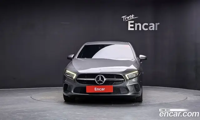 Mercedes-Benz A-Class 2020 2.0 автомат (гидро), миниатюра 3