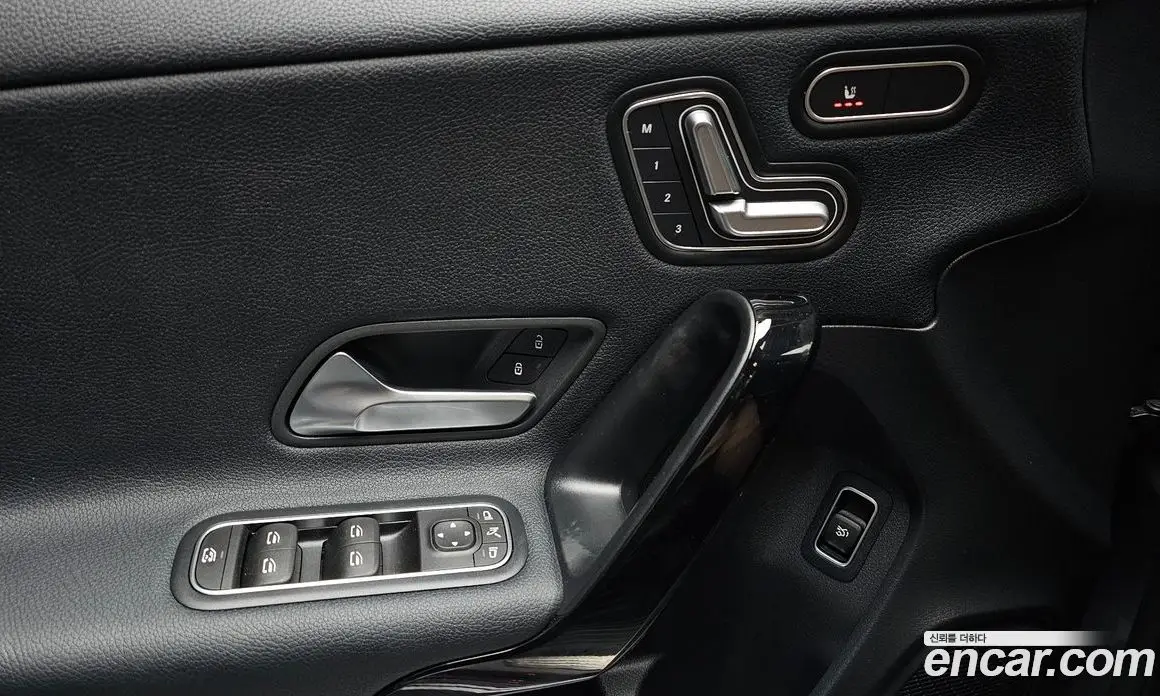 Mercedes-Benz A-Class 2020 2.0 автомат (гидро), фото 23