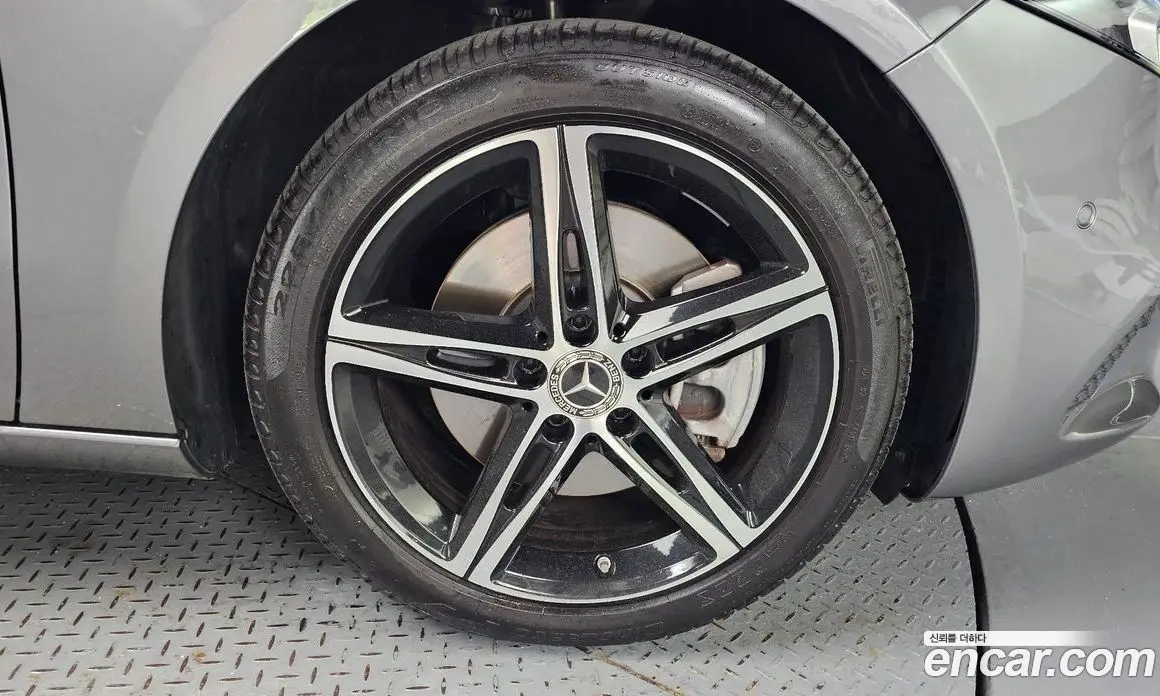 Mercedes-Benz A-Class 2020 2.0 автомат (гидро), фото 5