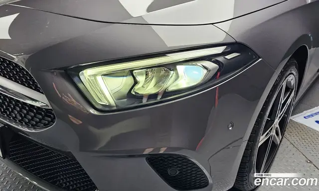 Mercedes-Benz A-Class 2020 2.0 автомат (гидро), миниатюра 8
