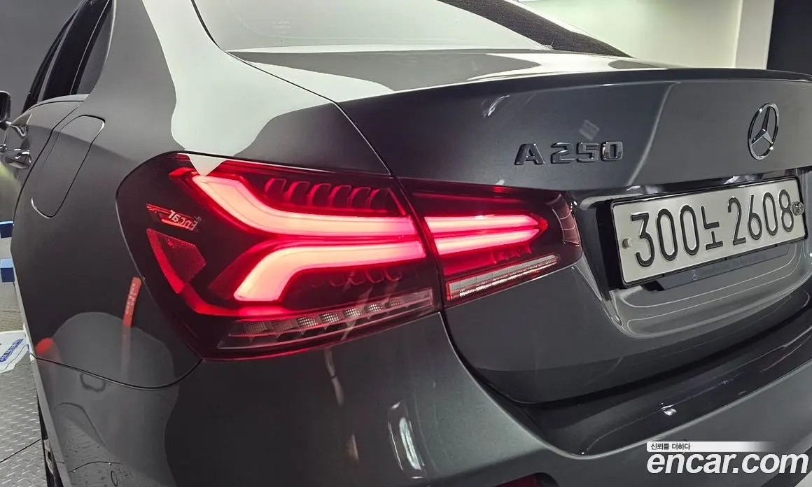 Mercedes-Benz A-Class 2020 2.0 автомат (гидро), фото 9