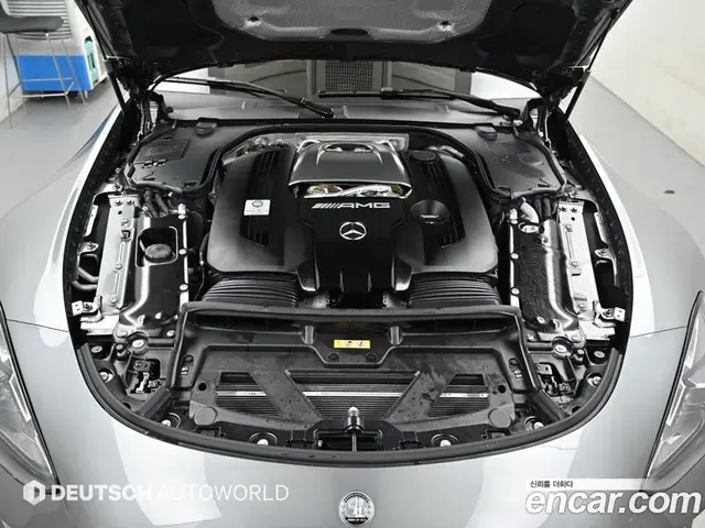 Mercedes-Benz AMG GT 2025 4.0 автомат (гидро), миниатюра 6