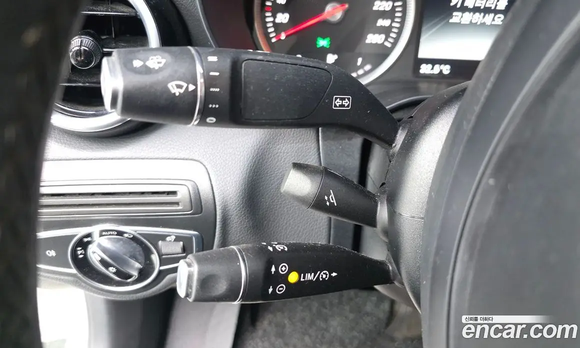 Mercedes-Benz C-Class 2016 2.0 автомат (гидро), фото 16