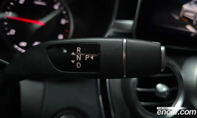 Mercedes-Benz C-Class 2019 1.9 автомат (гидро), миниатюра 12