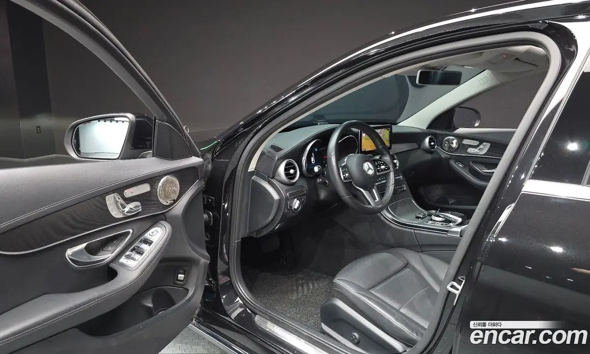 Mercedes-Benz C-Class 2019 1.9 автомат (гидро), фото 13