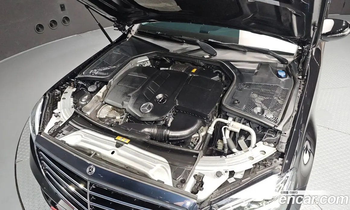 Mercedes-Benz C-Class 2019 1.9 автомат (гидро), фото 6