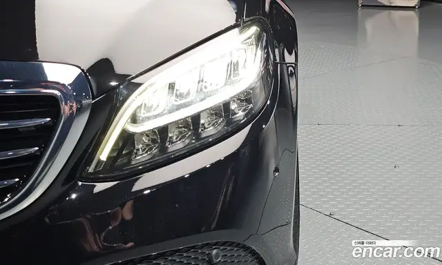 Mercedes-Benz C-Class 2019 1.9 автомат (гидро), миниатюра 8