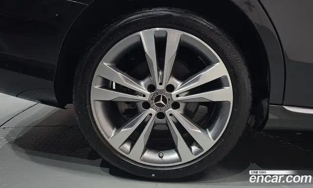 Mercedes-Benz C-Class 2020 1.9 автомат (гидро), миниатюра 6