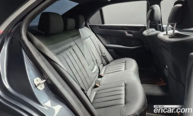 Mercedes-Benz E-Class 2013 2.1 автомат (гидро), миниатюра 11