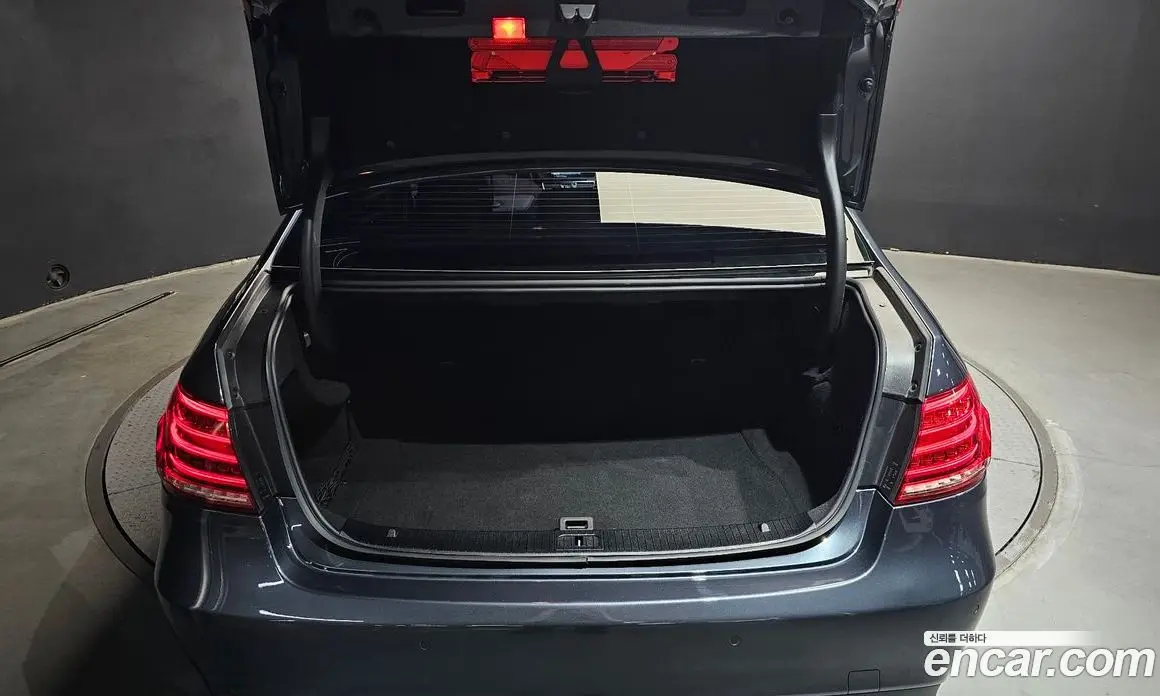 Mercedes-Benz E-Class 2013 2.1 автомат (гидро), фото 20