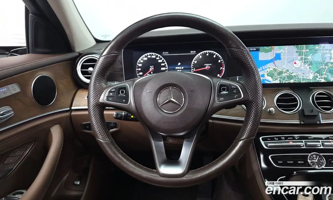 Mercedes-Benz E-Class 2017 2.0 автомат (гидро), фото 13