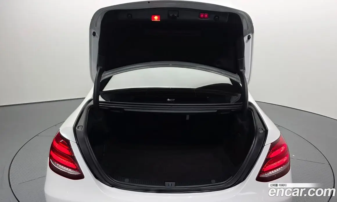 Mercedes-Benz E-Class 2017 2.0 автомат (гидро), фото 20