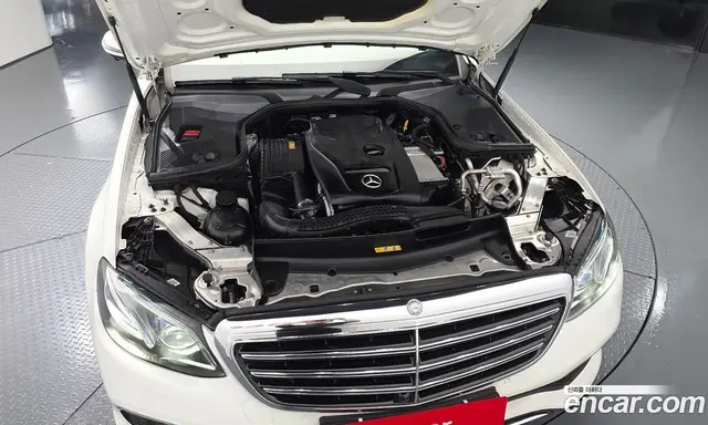 Mercedes-Benz E-Class 2017 2.0 автомат (гидро), миниатюра 6