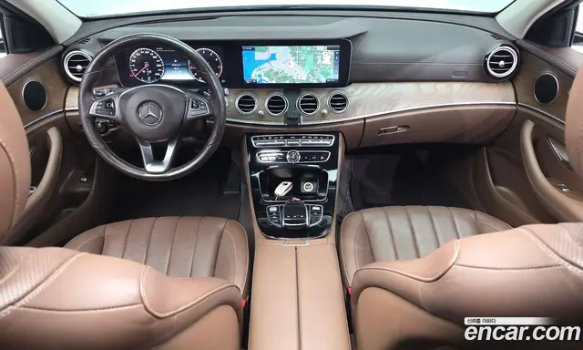 Mercedes-Benz E-Class 2017 2.0 автомат (гидро), миниатюра 7