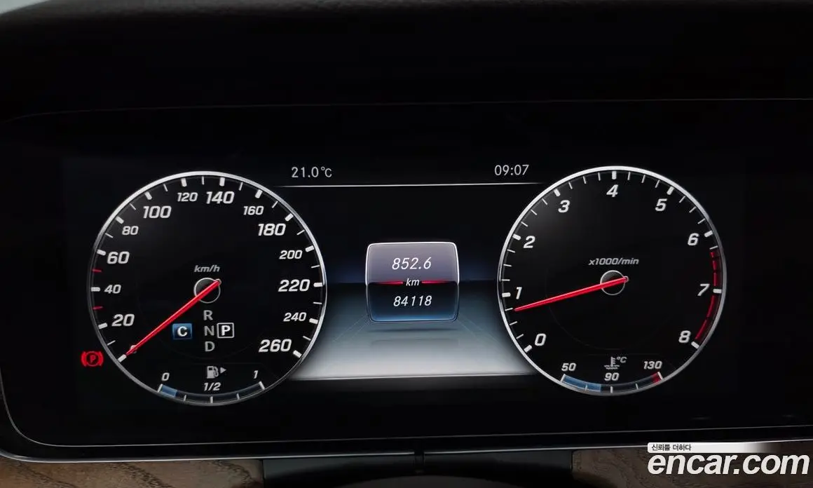 Mercedes-Benz E-Class 2017 2.0 автомат (гидро), фото 8