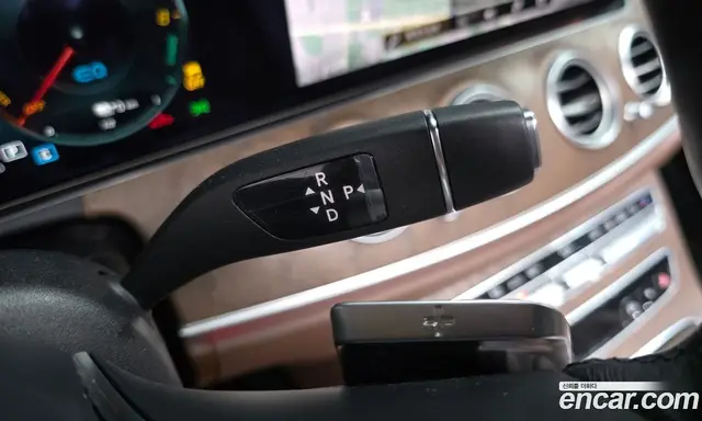Mercedes-Benz E-Class 2021 2.0 автомат (гидро), миниатюра 12