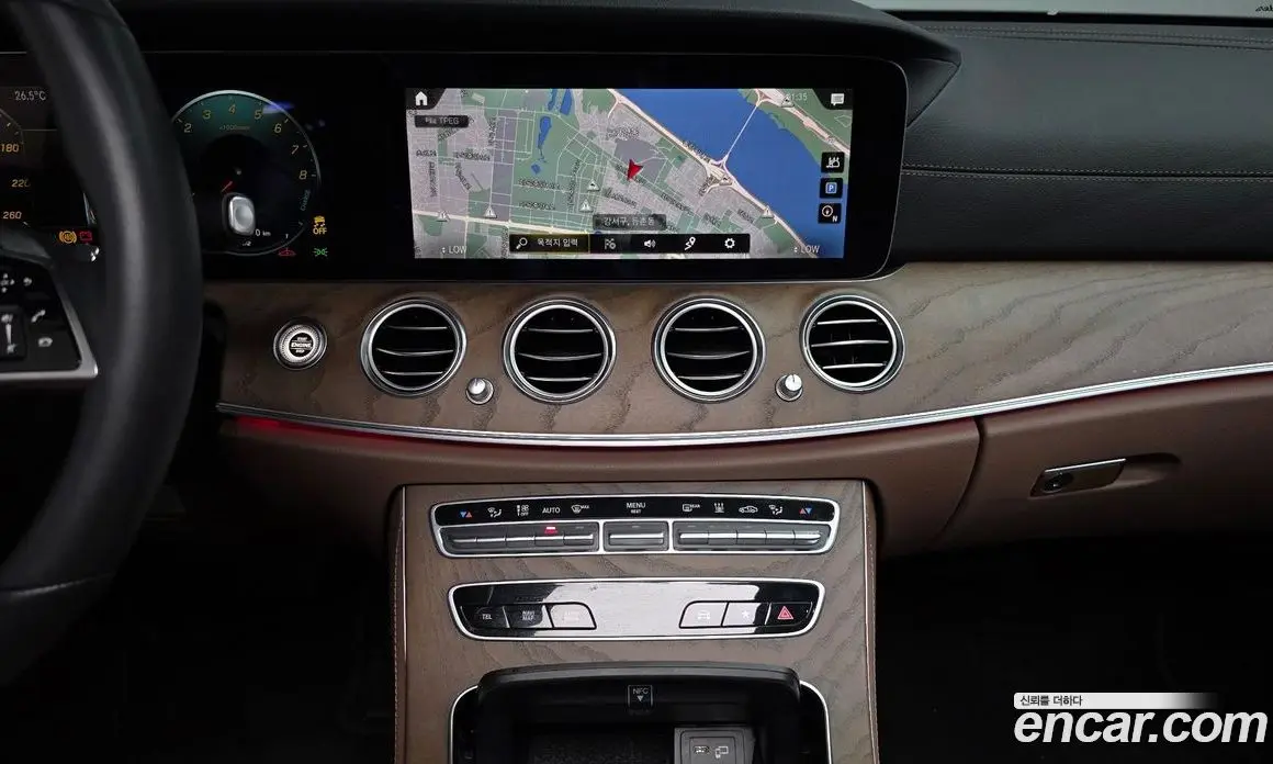 Mercedes-Benz E-Class 2021 2.0 автомат (гидро), фото 19