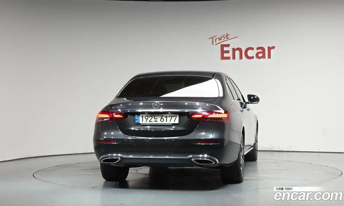 Mercedes-Benz E-Class 2021 2.0 автомат (гидро), фото 4