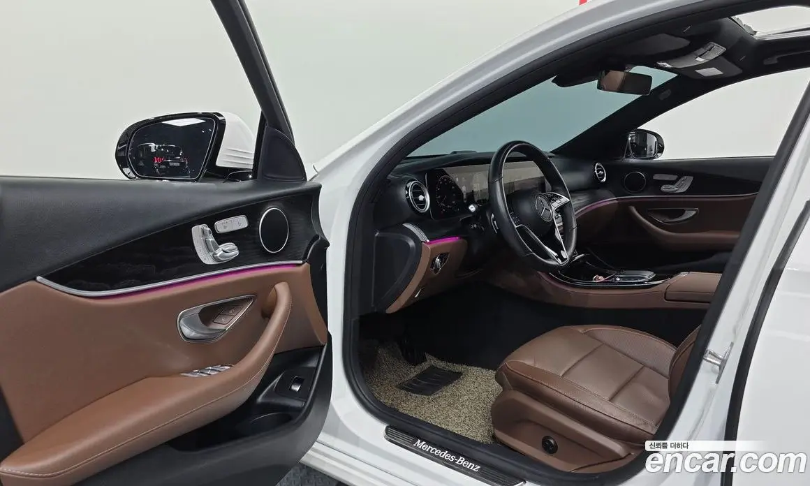 Mercedes-Benz E-Class 2023 2.0 автомат (гидро), фото 13