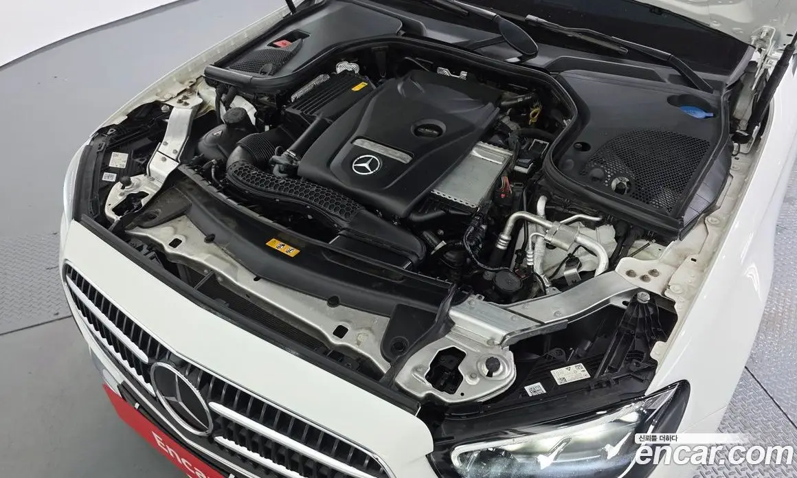 Mercedes-Benz E-Class 2023 2.0 автомат (гидро), фото 6